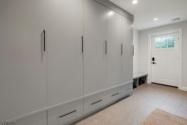 149 Hillcrest Ave, Summit City, NJ 07901