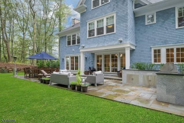 149 Hillcrest Ave, Summit City, NJ 07901