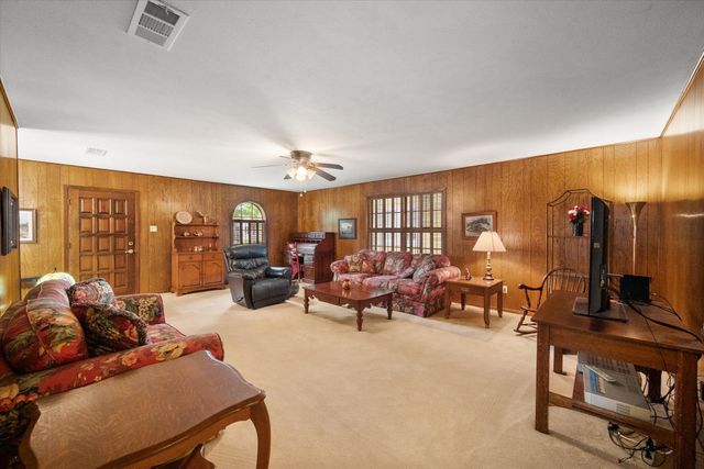 1609 Maplewood, Corsicana, TX 75110