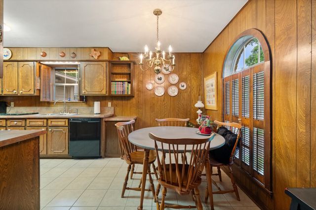 1609 Maplewood, Corsicana, TX 75110