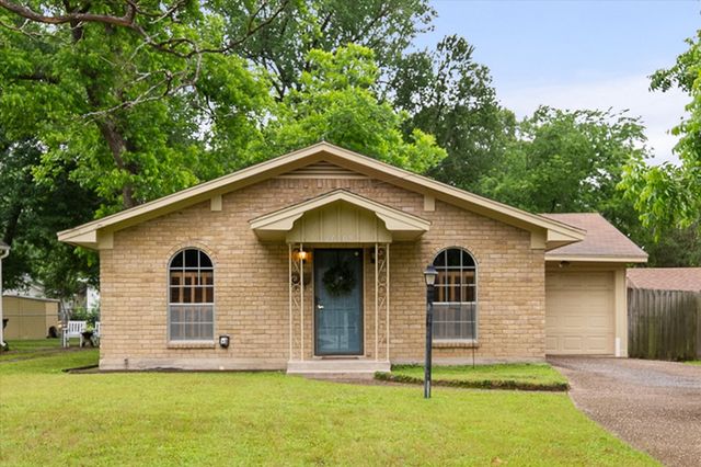 1609 Maplewood, Corsicana, TX 75110