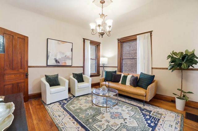 16 E 18th Street, Covington, KY 41011