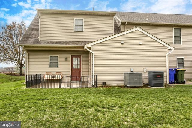 200 N TIMBER CT, Harrisburg, PA 17110