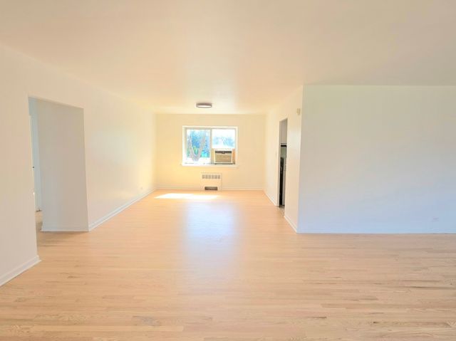 1100 N Harlem Avenue 1, River Forest, IL 60305