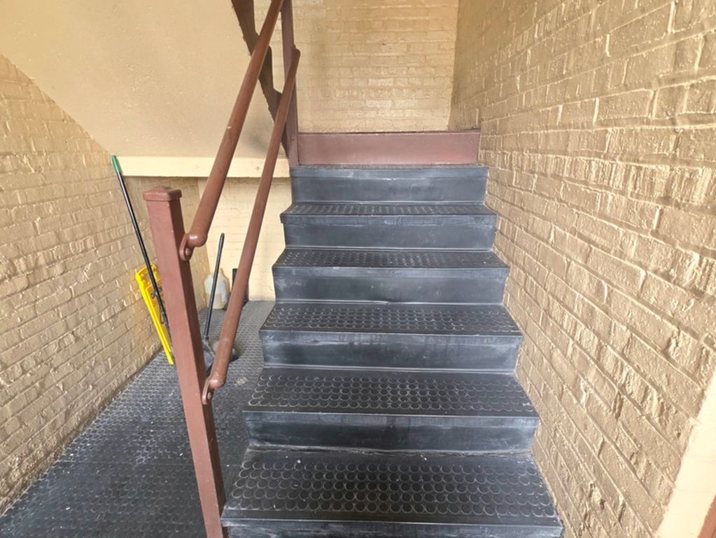 Image 14 of property listing at 1100 N Harlem Avenue 1, River Forest, IL 60305