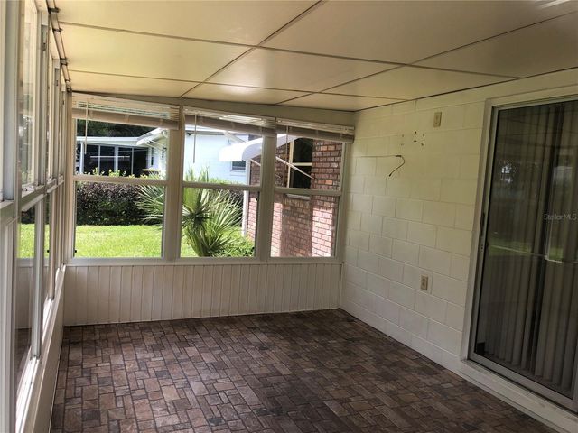 8 MOONLIGHT LANE, Winter Haven, FL 33884