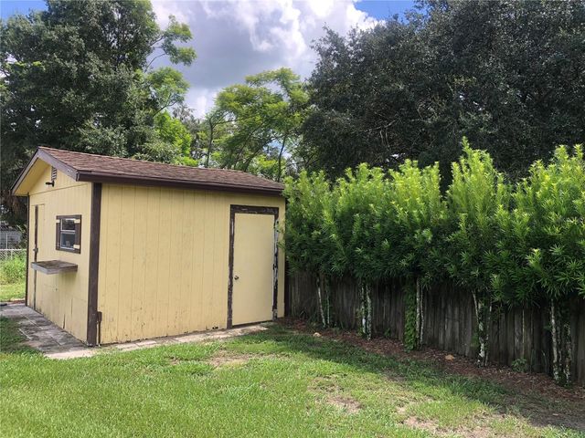 8 MOONLIGHT LANE, Winter Haven, FL 33884