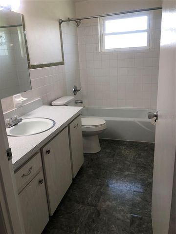8 MOONLIGHT LANE, Winter Haven, FL 33884