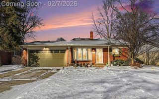 35340 Schoolcraft Road, Livonia, MI 48150