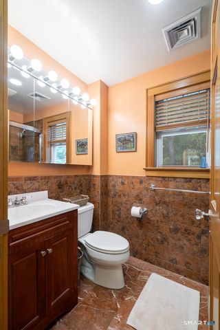 119 West Wakefield Boulevard, Winchester, CT 06098