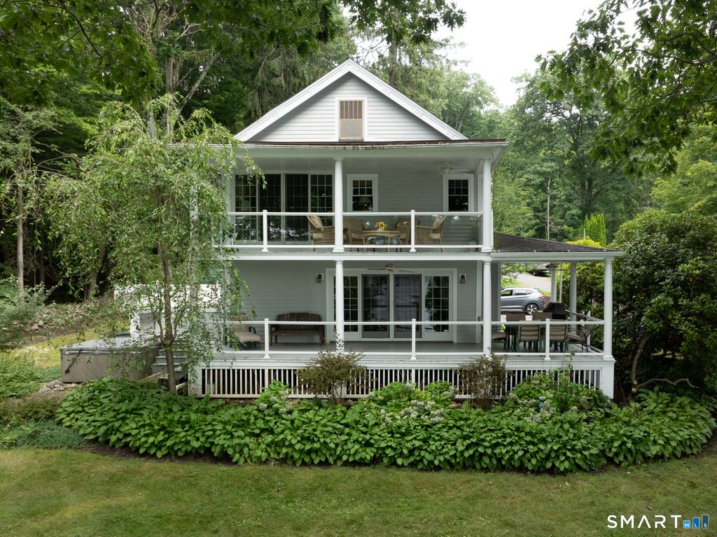119 West Wakefield Boulevard, Winchester, CT 06098