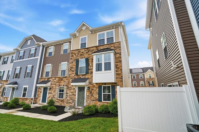 9 Wentworth Lane, Deer Park, OH 45236