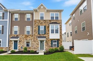 9 Wentworth Lane, Deer Park, OH 45236