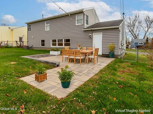 13 Dover Drive, Colonie, NY 12110