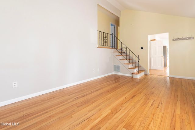 13 Dover Drive, Colonie, NY 12110