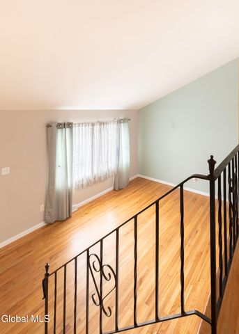 13 Dover Drive, Colonie, NY 12110