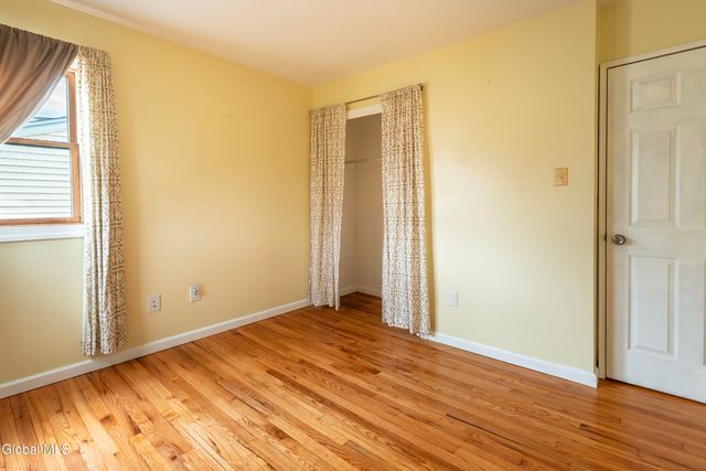 13 Dover Drive, Colonie, NY 12110