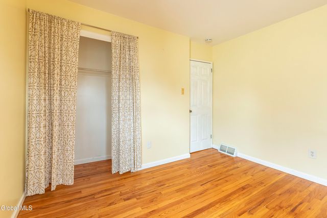 13 Dover Drive, Colonie, NY 12110