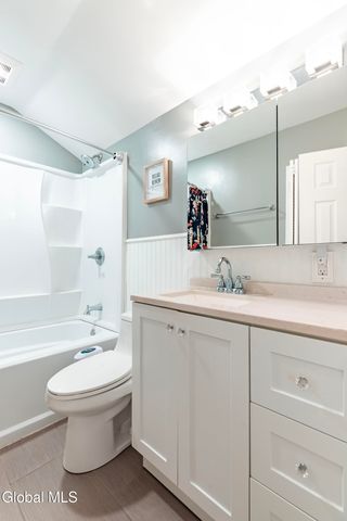 13 Dover Drive, Colonie, NY 12110