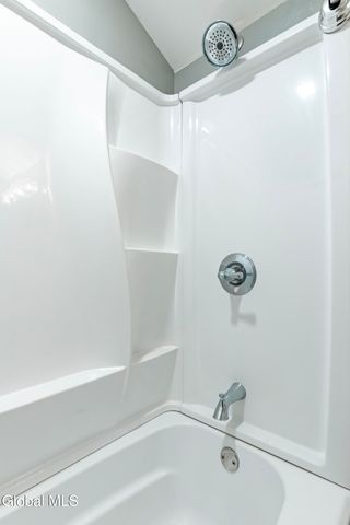 13 Dover Drive, Colonie, NY 12110