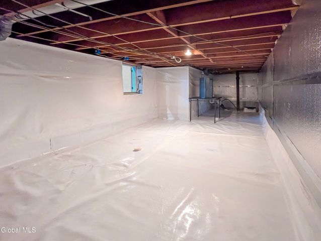 13 Dover Drive, Colonie, NY 12110