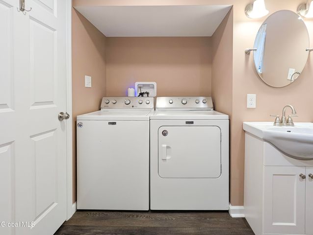 13 Dover Drive, Colonie, NY 12110