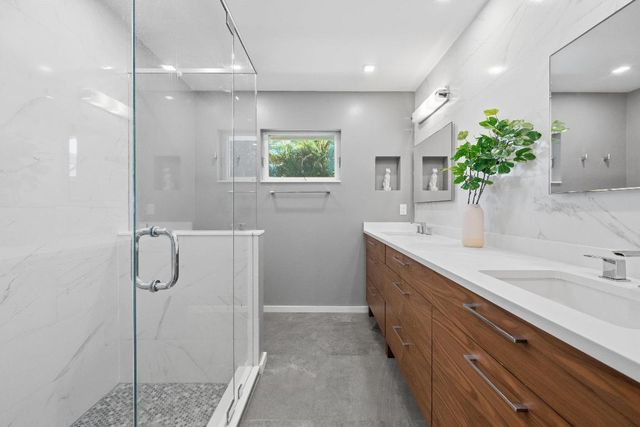 509 Greenway Drive, North Palm Beach, FL 33408