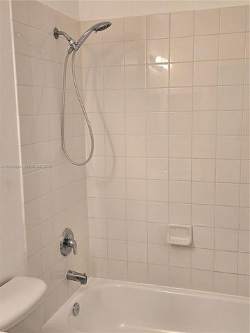 1575 NE 33rd Ave 104-9, Homestead, FL 33033