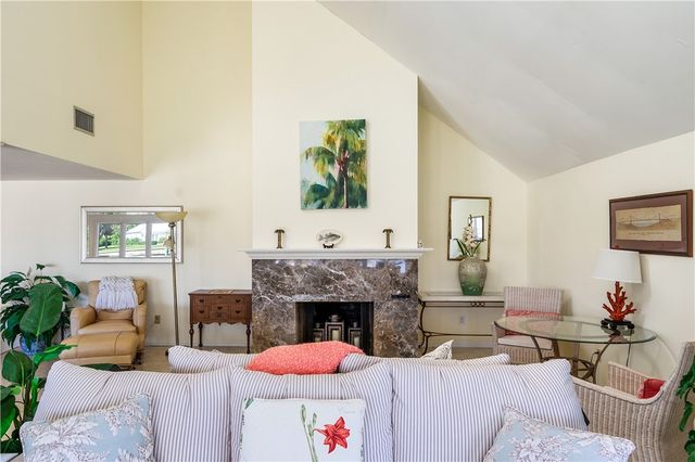 635 Live Oak Road, Vero Beach, FL 32963