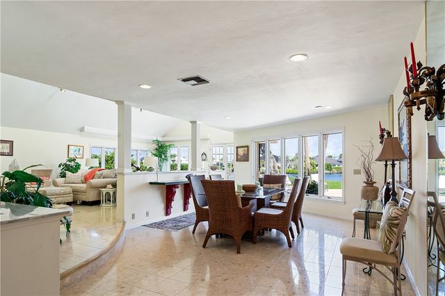 635 Live Oak Road, Vero Beach, FL 32963