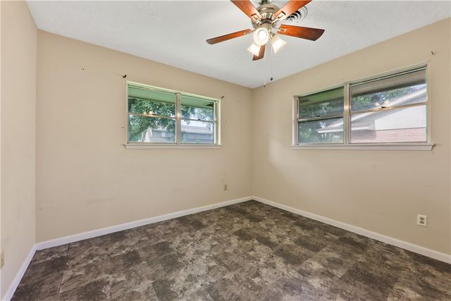 118 Driftwood Dr, Portland, TX 78374
