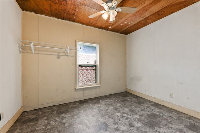 118 Driftwood Dr, Portland, TX 78374