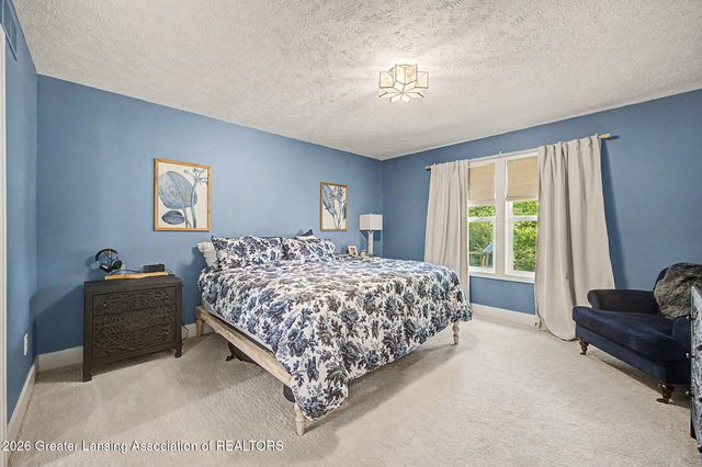 9660 Tobermory Drive, Haslett, MI 48840