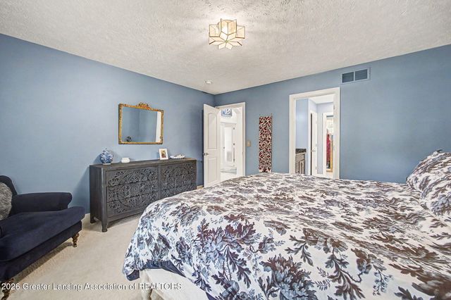 9660 Tobermory Drive, Haslett, MI 48840