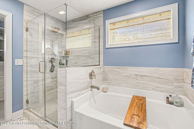 9660 Tobermory Drive, Haslett, MI 48840