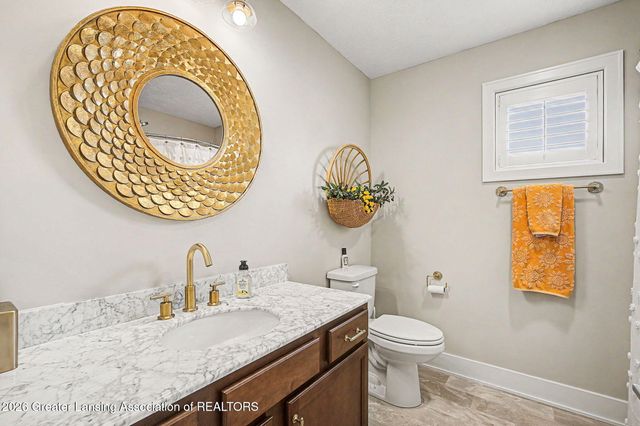 9660 Tobermory Drive, Haslett, MI 48840