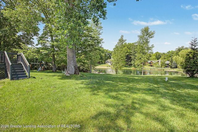 9660 Tobermory Drive, Haslett, MI 48840