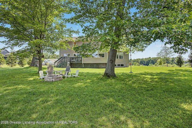 9660 Tobermory Drive, Haslett, MI 48840
