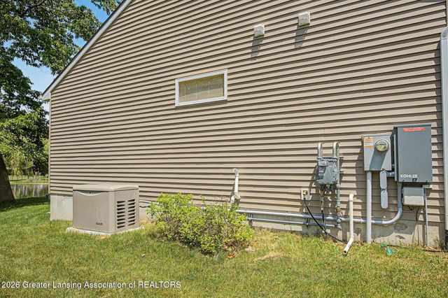 9660 Tobermory Drive, Haslett, MI 48840