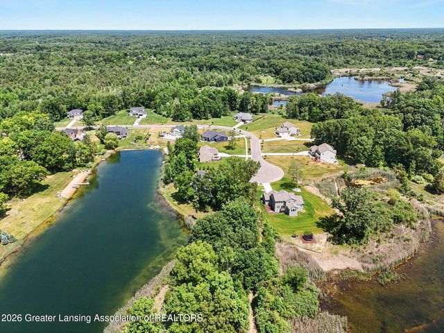 9660 Tobermory Drive, Haslett, MI 48840