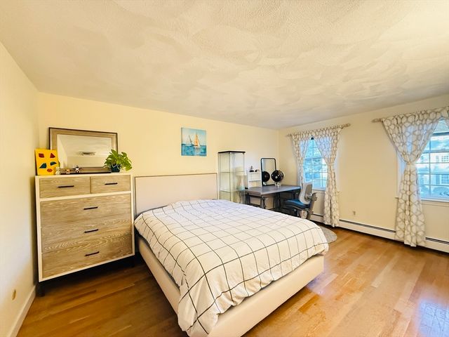 37 Wildon Rd, Wellesley, MA 02482