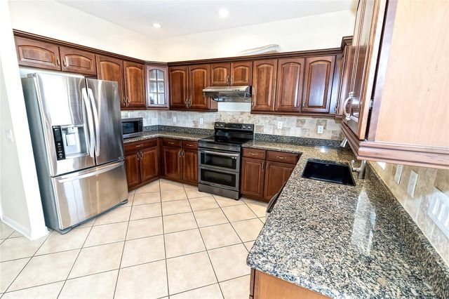 11108 BELLE HAVEN DRIVE, New Port Richey, FL 34654