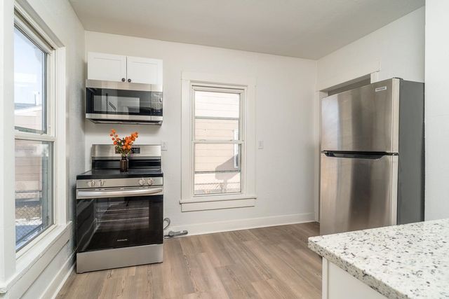 513 N BATH AVE, Waynesboro, VA 22980