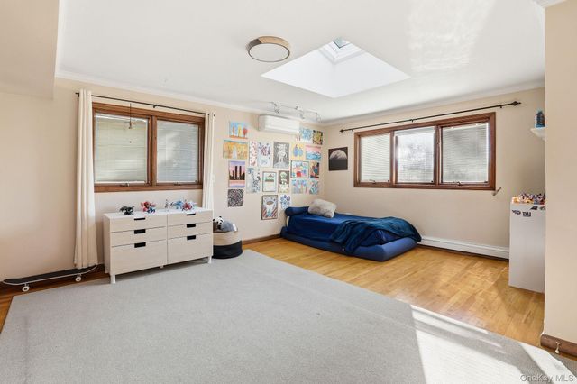 6 Darling Avenue, New Rochelle, NY 10804