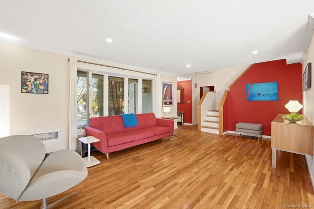 6 Darling Avenue, New Rochelle, NY 10804