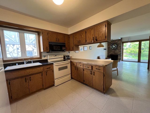 3009 Chatham STREET, Racine, WI 53402