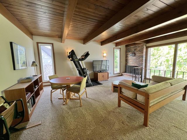 3009 Chatham STREET, Racine, WI 53402