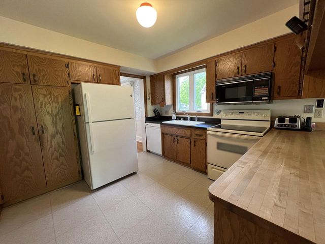 3009 Chatham STREET, Racine, WI 53402