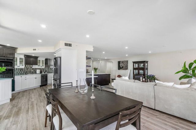 1900 Consulate Place 406, West Palm Beach, FL 33401