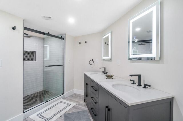 1900 Consulate Place 406, West Palm Beach, FL 33401